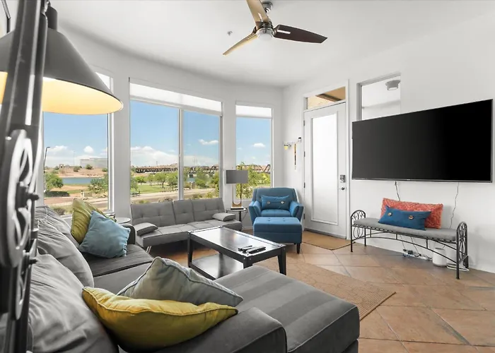 Apartment Luxury Escape Near Town & Mill Ave *